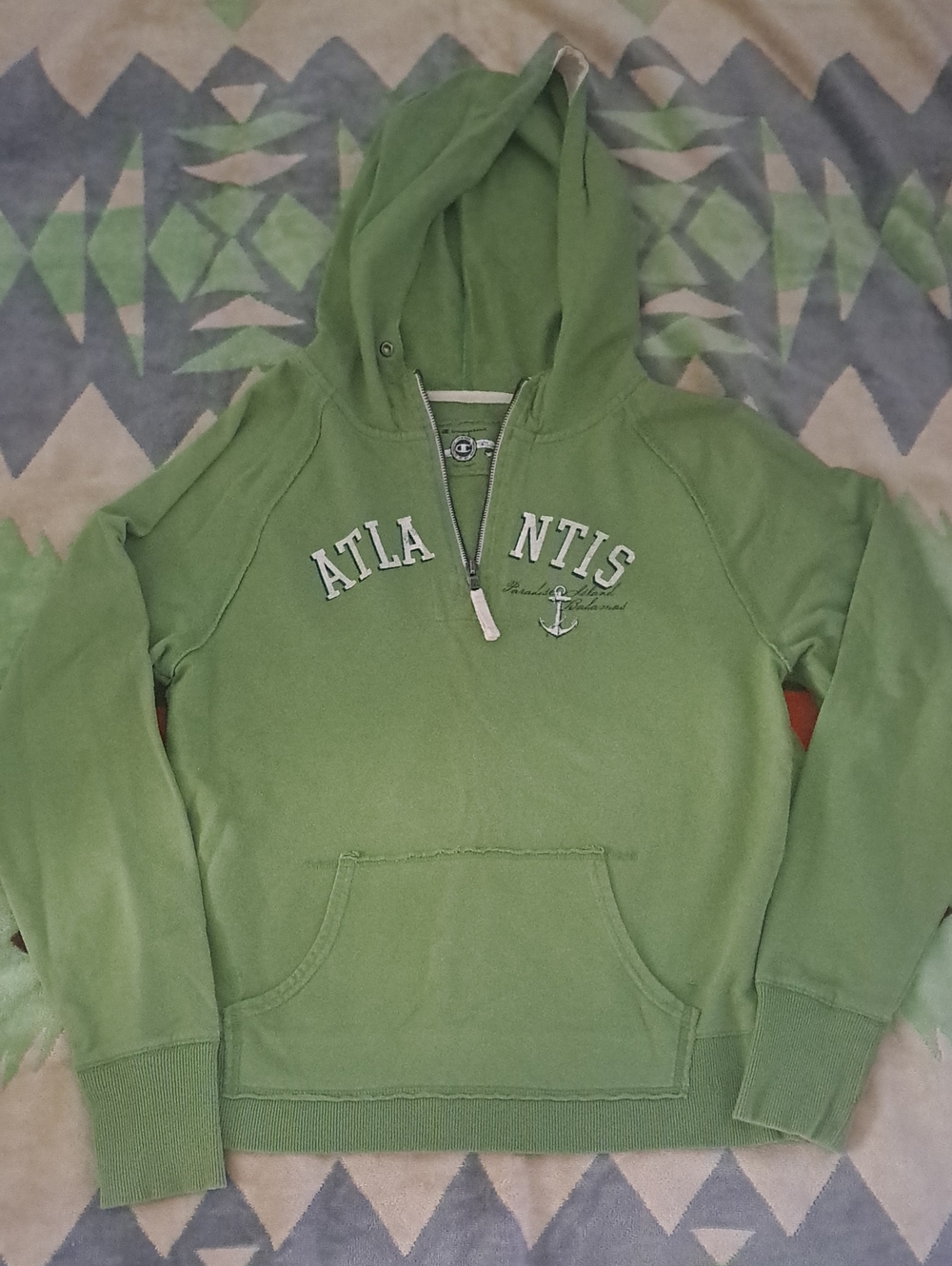 Atlantis Paridise Island BahamasChampion Green Logo Pullover with Vintage Emblem